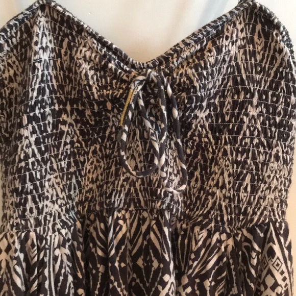 Romper - Picture 2 of 4